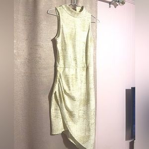 Gold stretch assymetrical body on dress